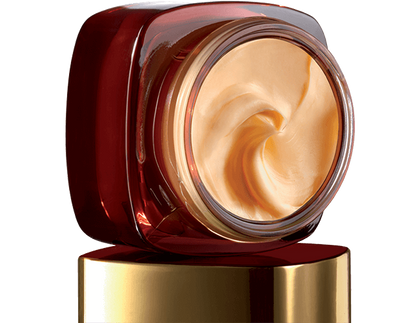 Cuidado de la piel Foto del envase abierto de la crema nocturna de nutricion intensa Age Perfect