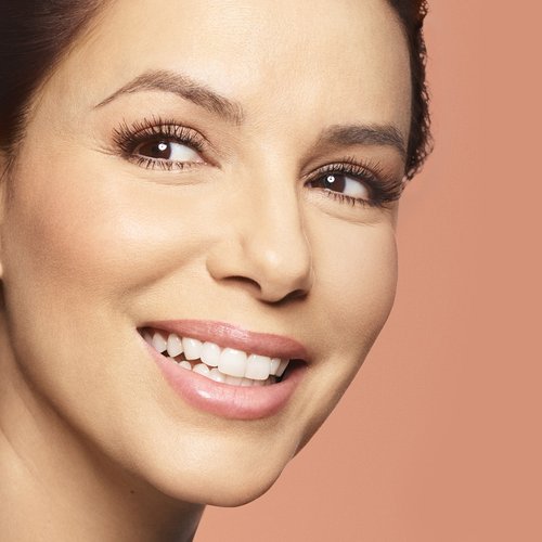 Eva Longoria Revitalift (producto estrella)